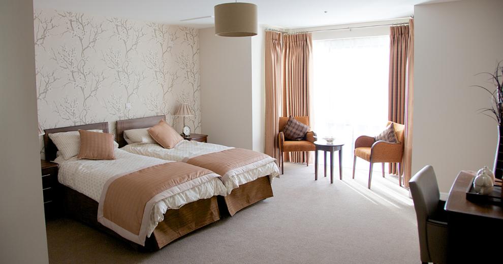 Whitley Court bedroom