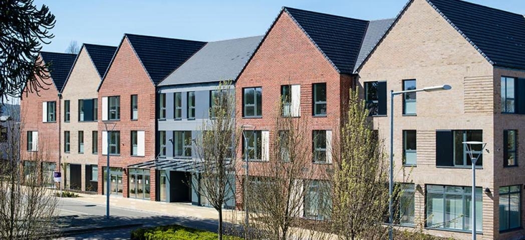 Photo showing the exterior of Rose Manor in Telford