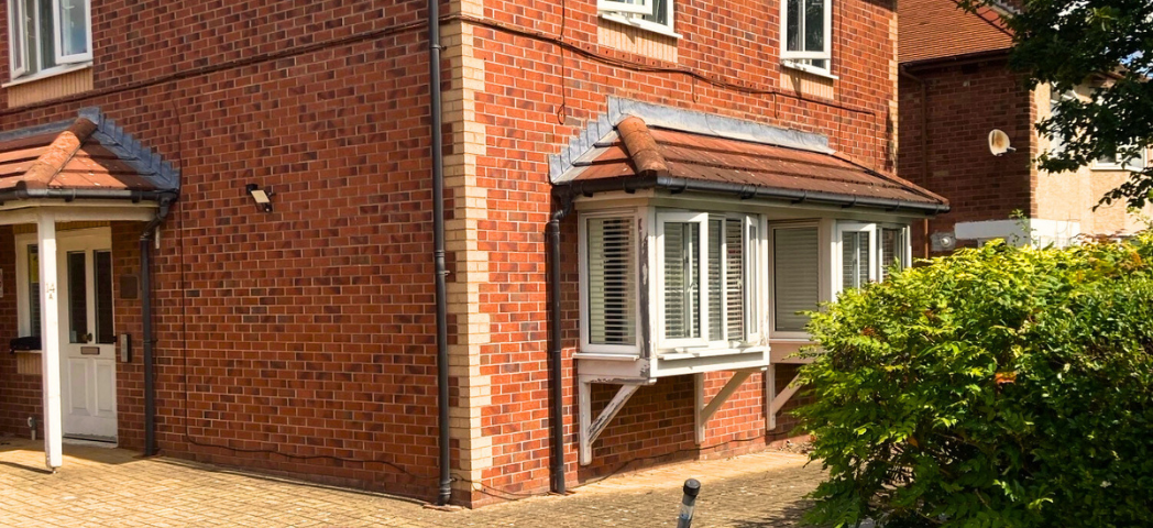 The front of Woodlea Avenue
